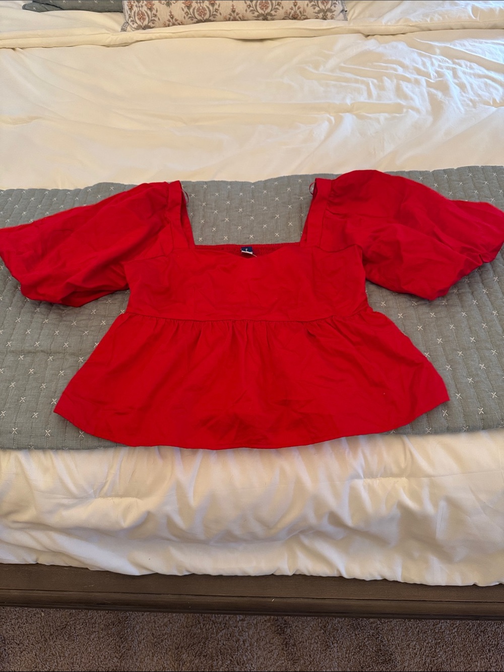 EUC Old Navy Red Peplum Puff-Sleeve Top